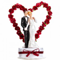 bryllupsfigur brudepar med rød hjertekrans. 16 cm