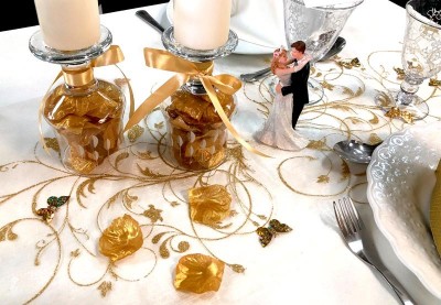 Elegante Rosenblade til bordpynt, bryllup og konfirmation