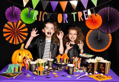 Halloween for børn I Hokus Pokus I Køb nemt og billigt engangsservice her